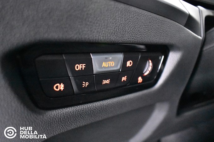 BMW 318d 48V Touring